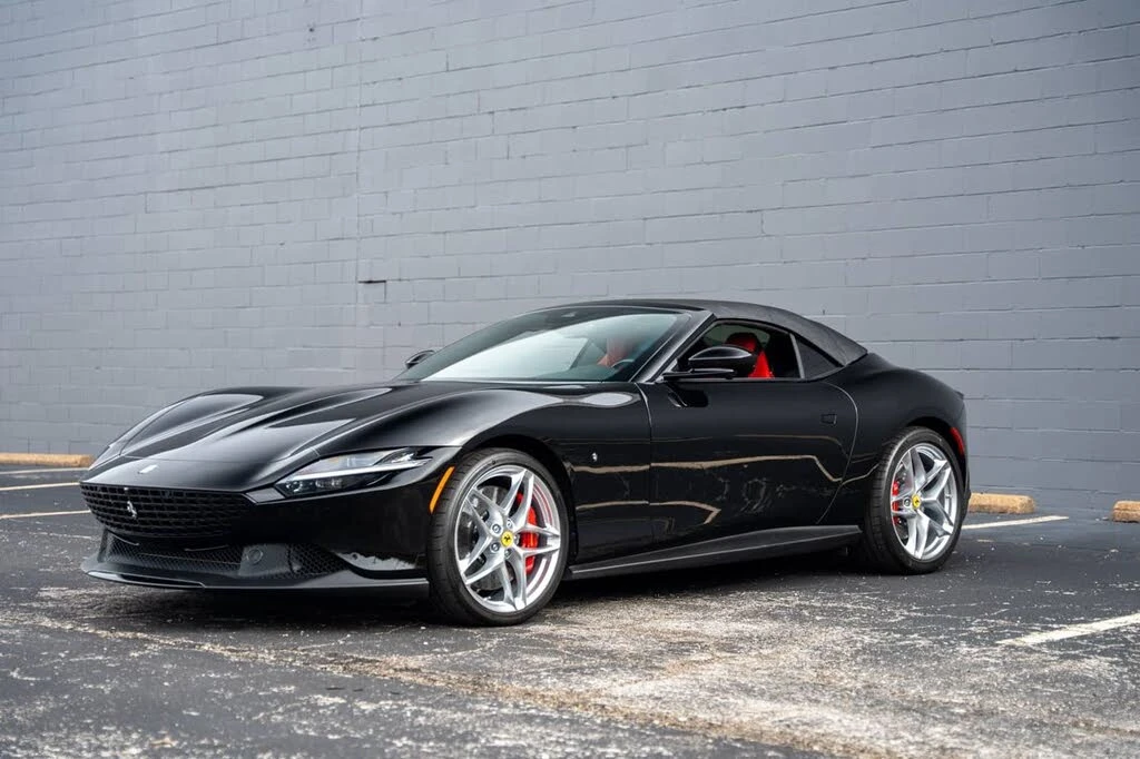2025 Ferrari Roma Spider - Image 12 of 28