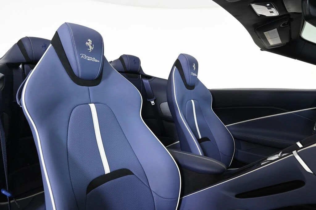 2025 Ferrari Roma Spider - Image 19 of 31