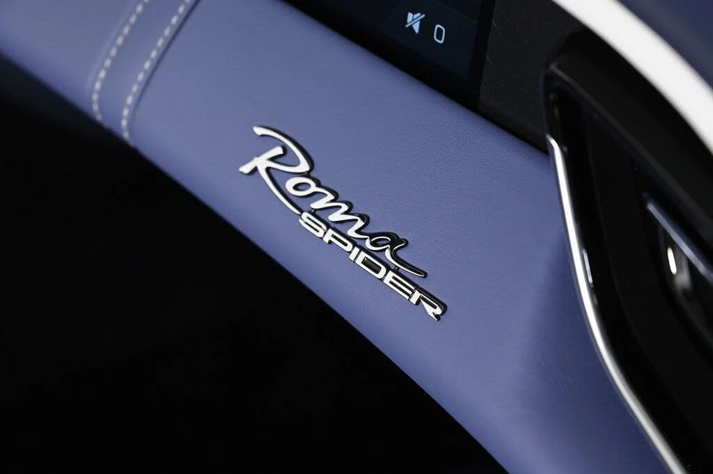 2025 Ferrari Roma Spider - Image 25 of 31