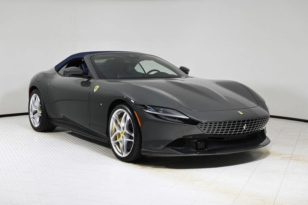 2025 Ferrari Roma Spider - Image 11 of 31
