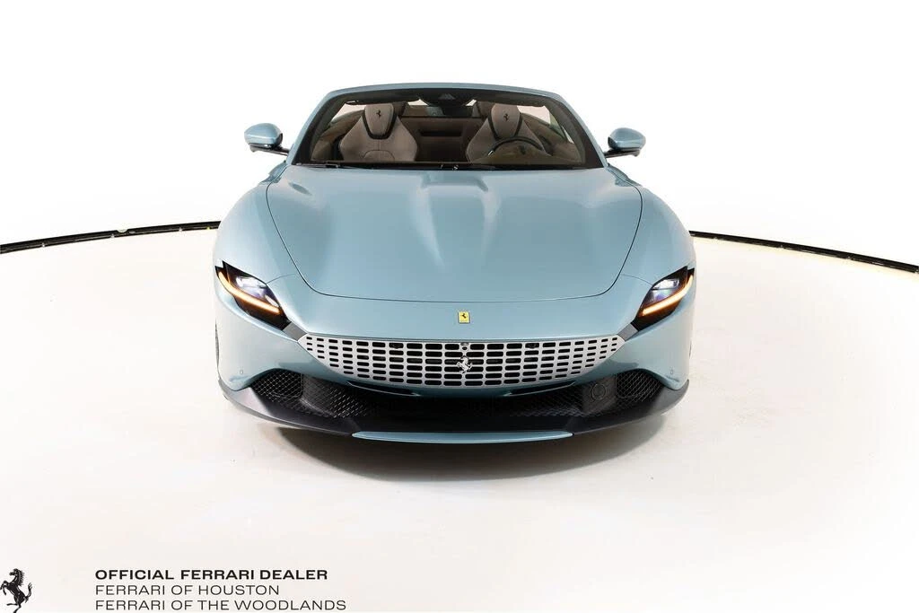 2025 Ferrari Roma Spider - Image 10 of 31