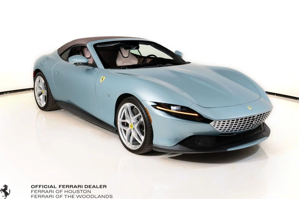 2025 Ferrari Roma Spider - Image 18 of 31