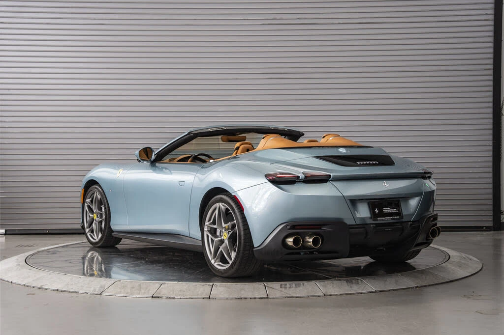 2025 Ferrari Roma Spider - Image 3 of 31