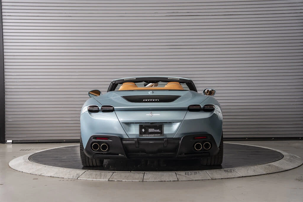 2025 Ferrari Roma Spider - Image 4 of 31