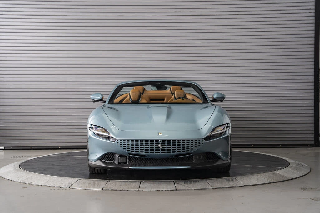 2025 Ferrari Roma Spider - Image 8 of 31