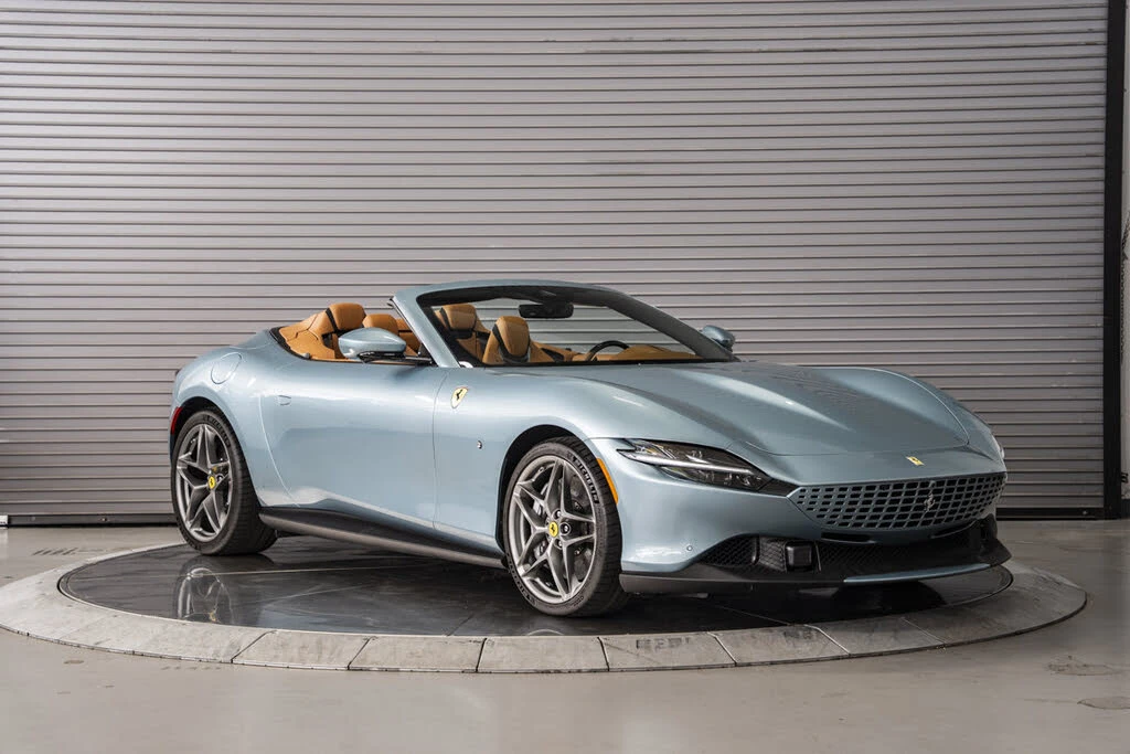 2025 Ferrari Roma Spider - Image 7 of 31