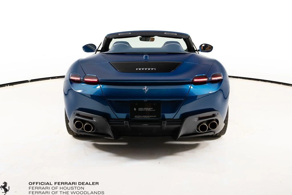 2025 Ferrari Roma Spider - Image 10 of 31