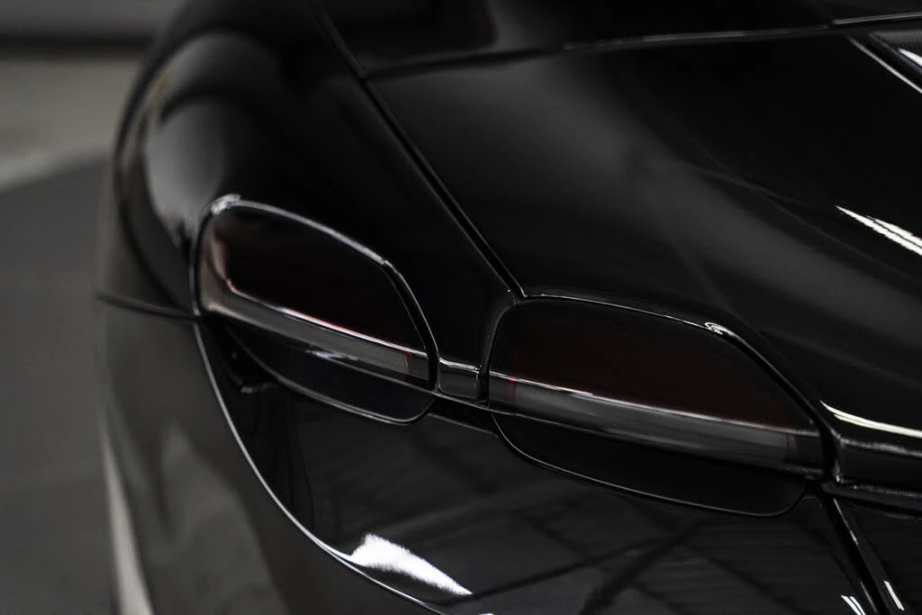 2025 Ferrari Roma Spider - Image 14 of 31