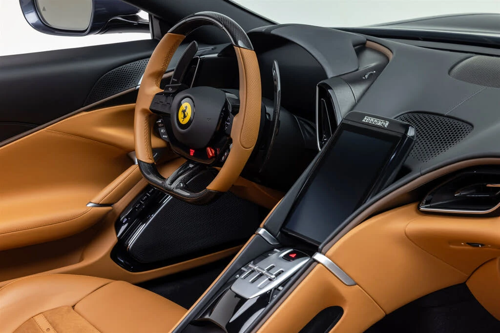 2025 Ferrari Roma Spider - Image 30 of 31