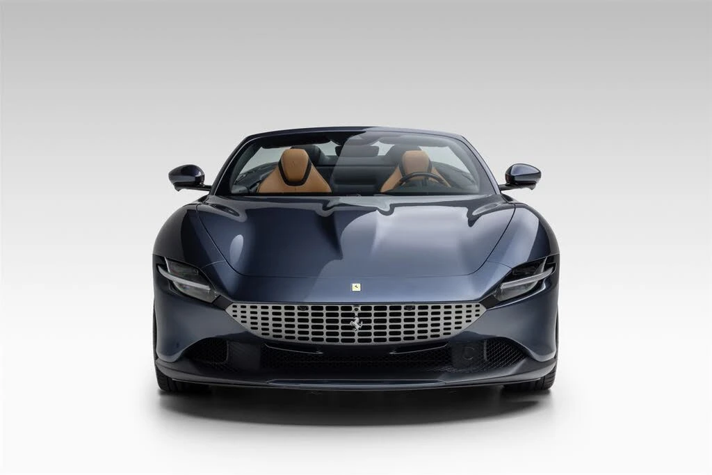 2025 Ferrari Roma Spider - Image 5 of 31