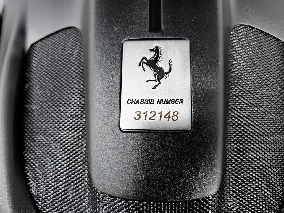 2025 Ferrari Roma Spider - Image 30 of 31