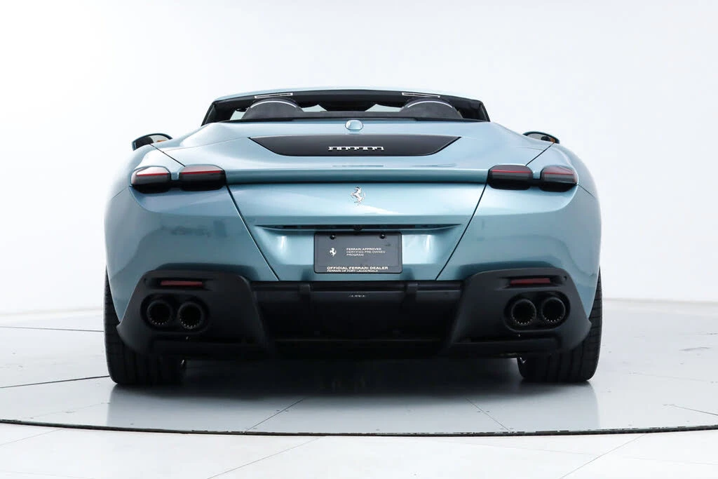 2025 Ferrari Roma Spider - Image 9 of 31