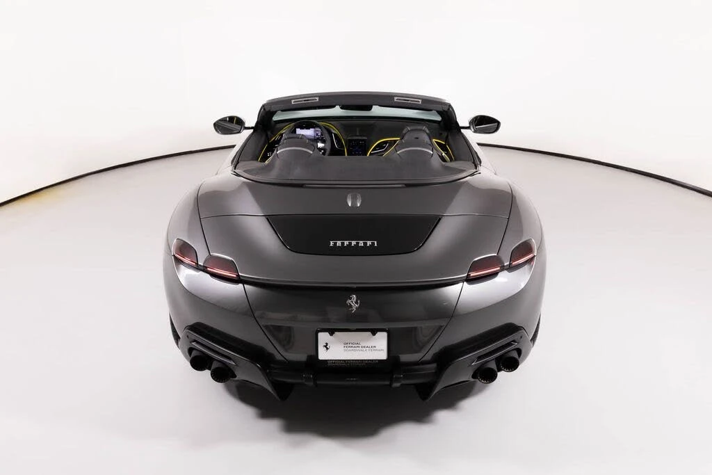 2025 Ferrari Roma Spider - Image 22 of 31