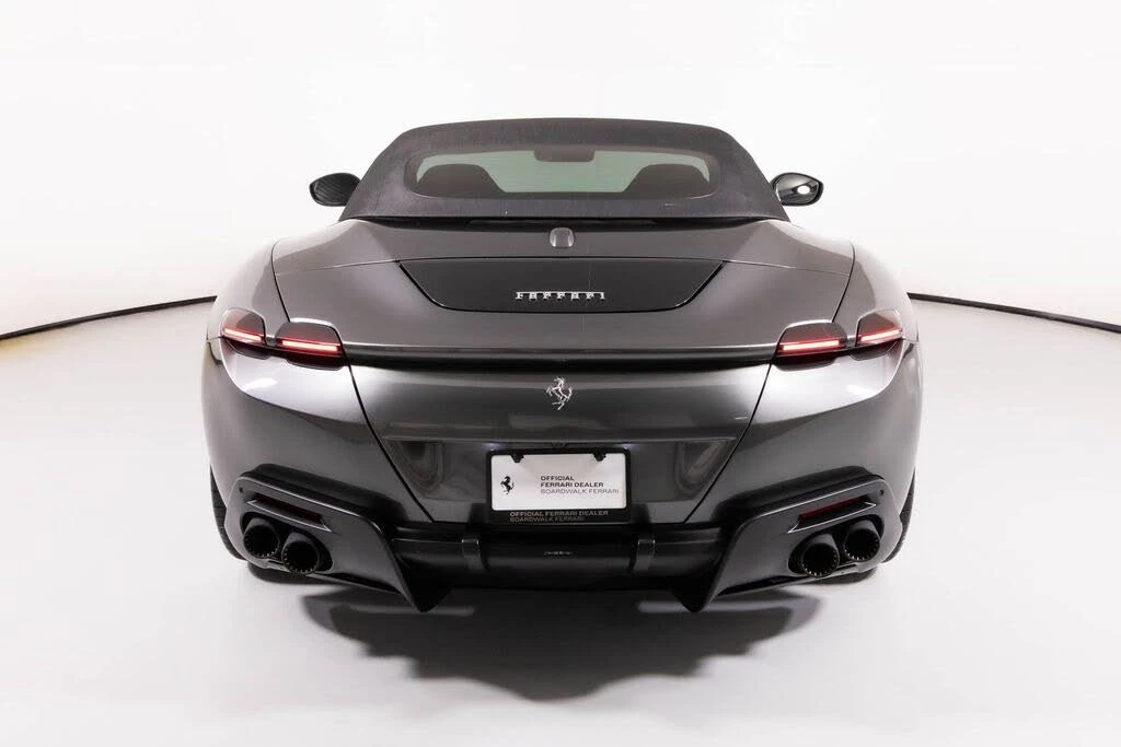 2025 Ferrari Roma Spider - Image 12 of 31