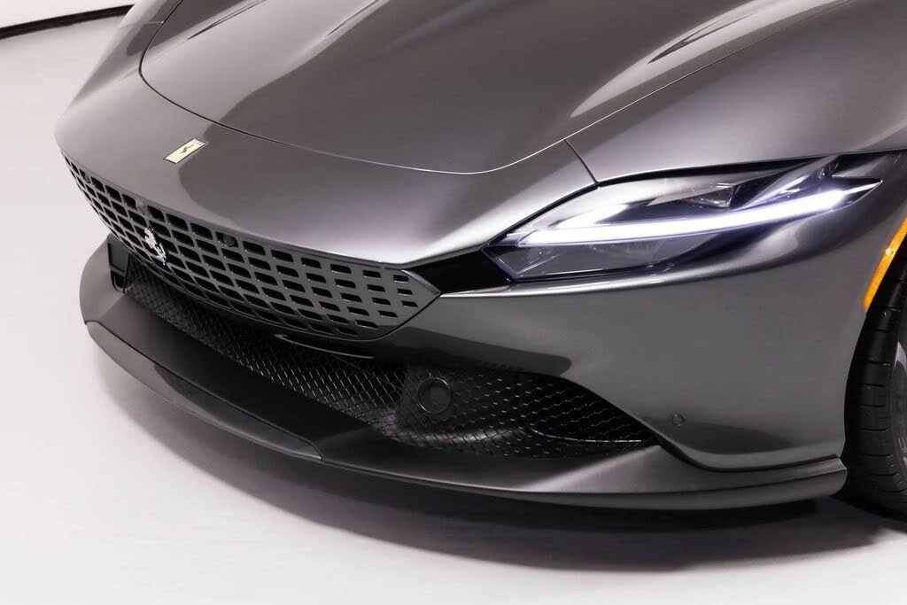 2025 Ferrari Roma Spider - Image 9 of 31
