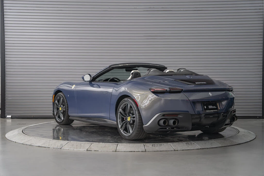 2025 Ferrari Roma Spider - Image 3 of 31