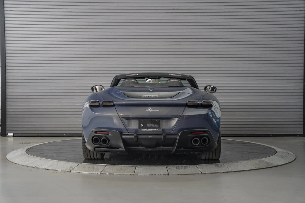 2025 Ferrari Roma Spider - Image 4 of 31