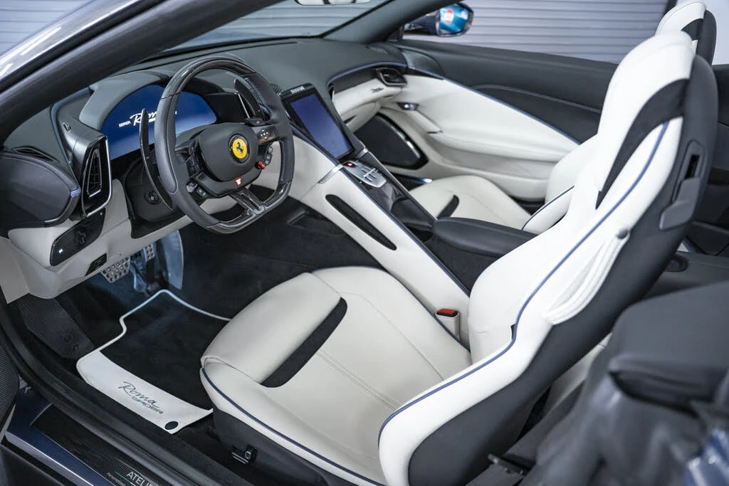 2025 Ferrari Roma Spider - Image 25 of 31
