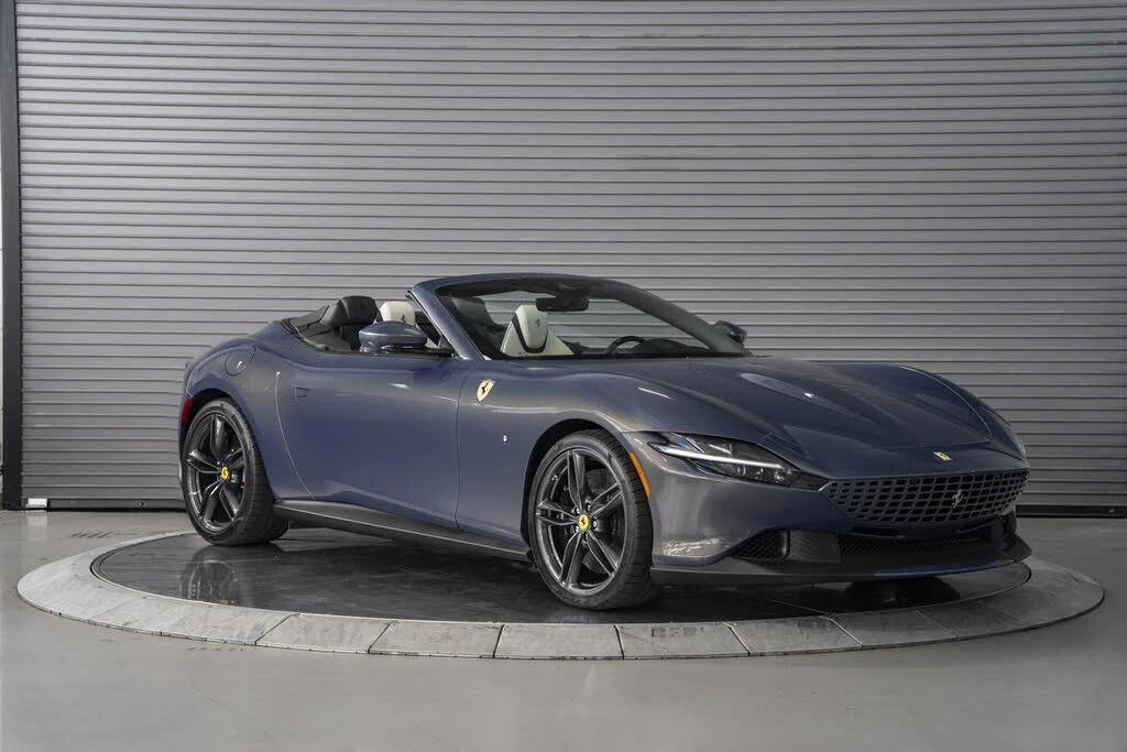 2025 Ferrari Roma Spider - Image 7 of 31