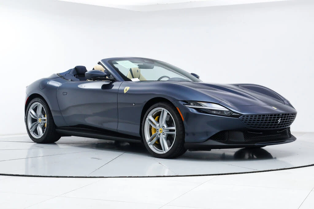 2025 Ferrari Roma Spider - Image 11 of 31