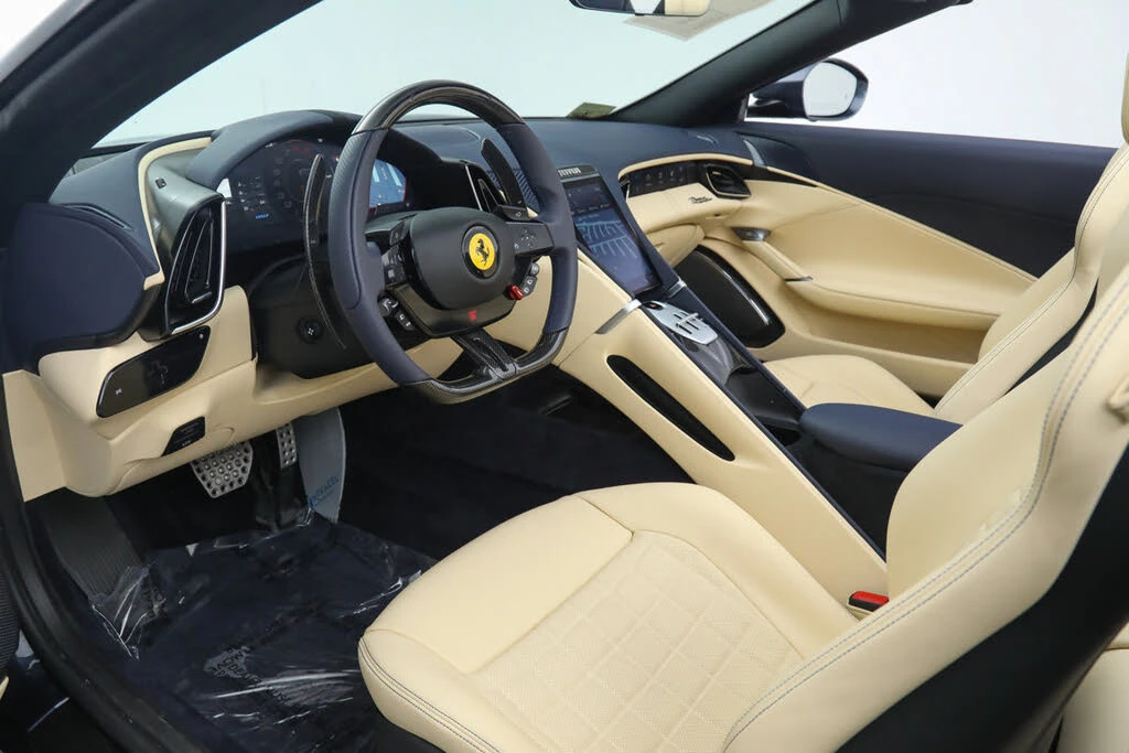 2025 Ferrari Roma Spider - Image 2 of 31