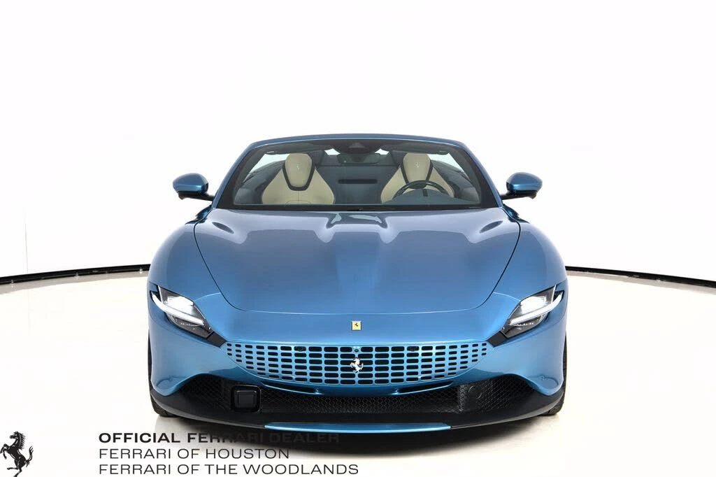 2025 Ferrari Roma Spider - Image 9 of 31