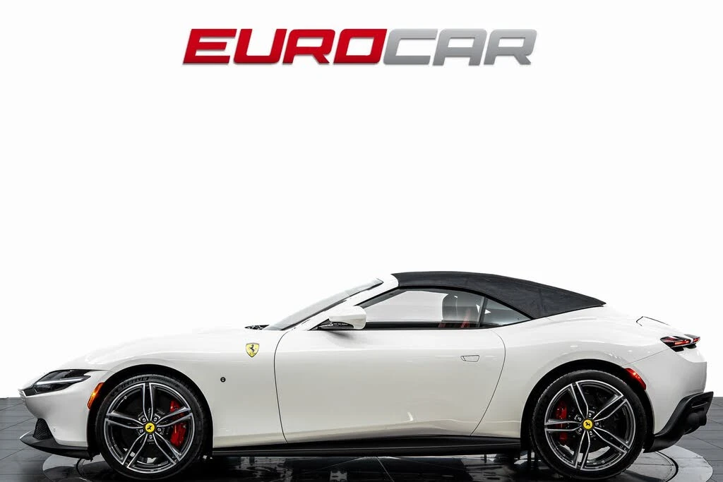 2025 Ferrari Roma Spider - Image 3 of 31