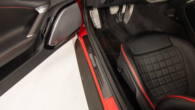 2025 Ferrari Roma Spider - Image 17 of 20