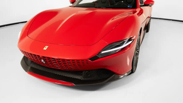 2025 Ferrari Roma Spider - Image 12 of 20