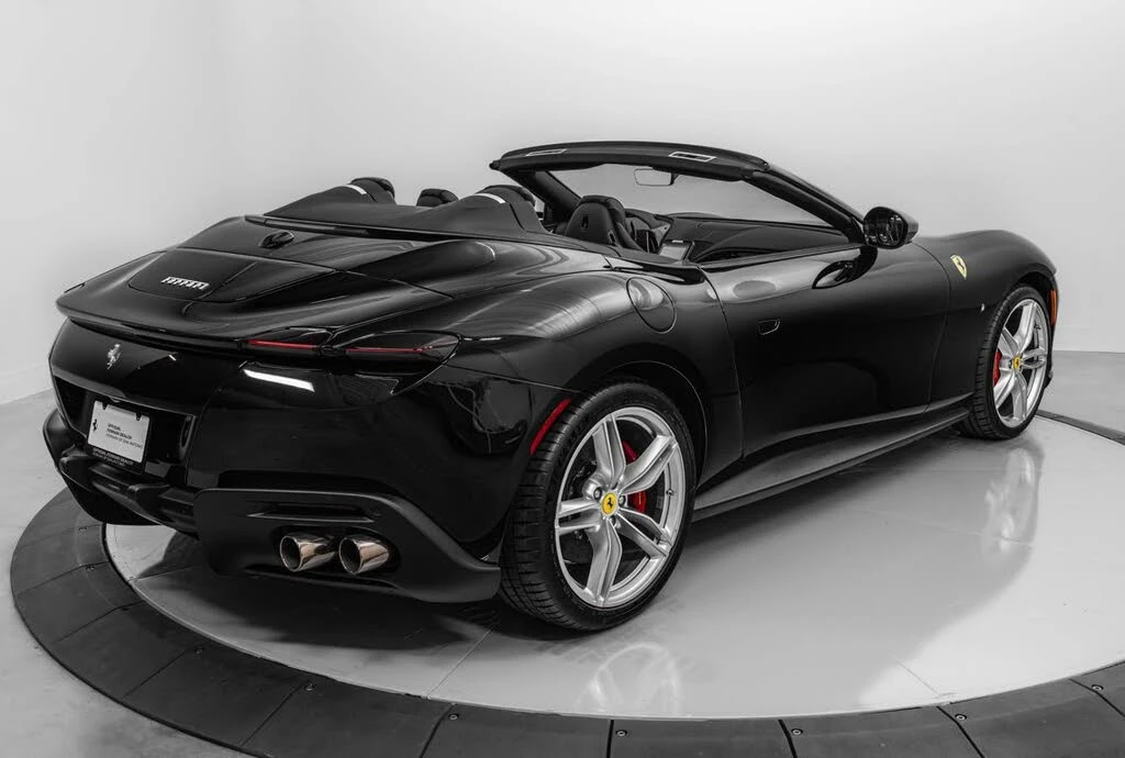 2025 Ferrari Roma Spider - Image 10 of 31