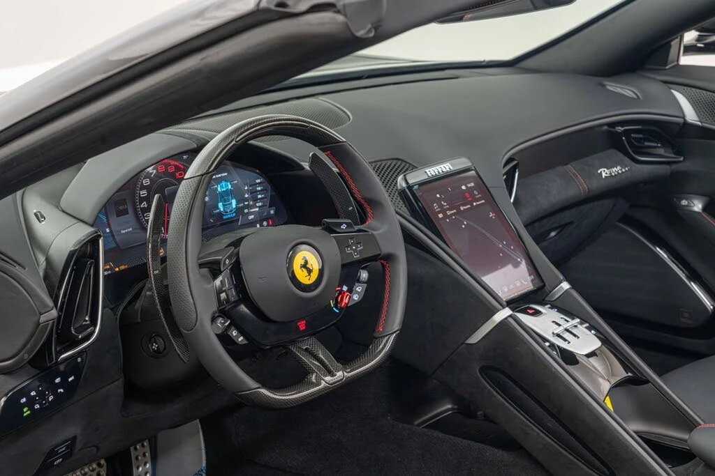 2025 Ferrari Roma Spider - Image 4 of 31