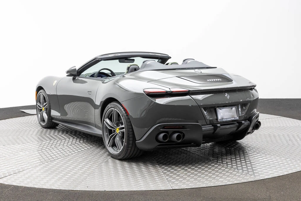 2025 Ferrari Roma Spider - Image 3 of 31