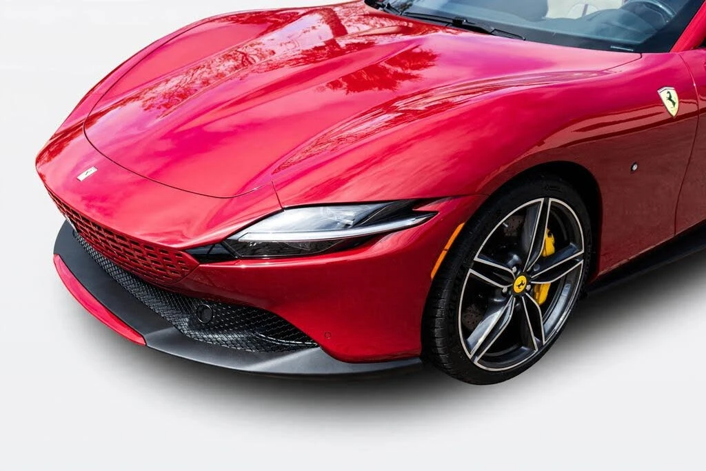 2025 Ferrari Roma Spider - Image 30 of 31