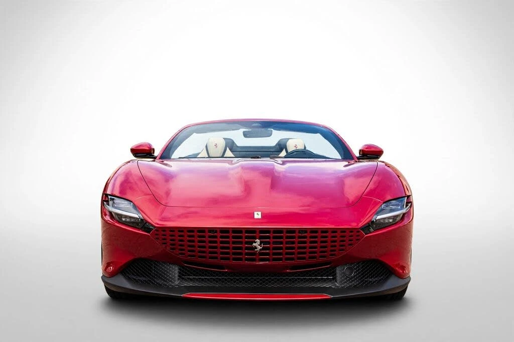 2025 Ferrari Roma Spider - Image 11 of 31