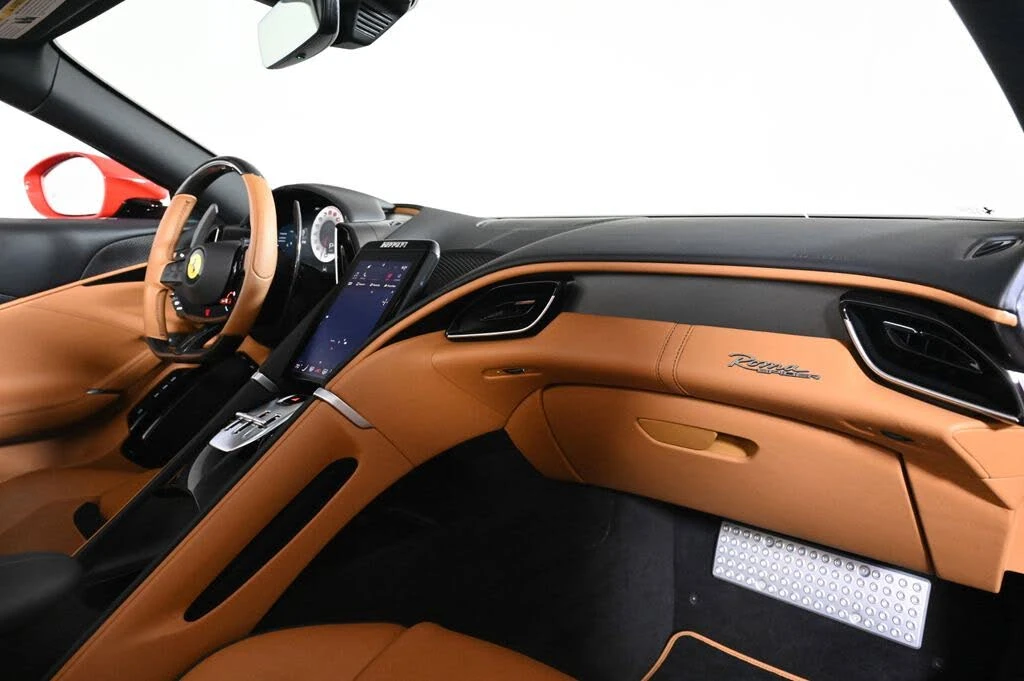 2025 Ferrari Roma Spider - Image 18 of 29
