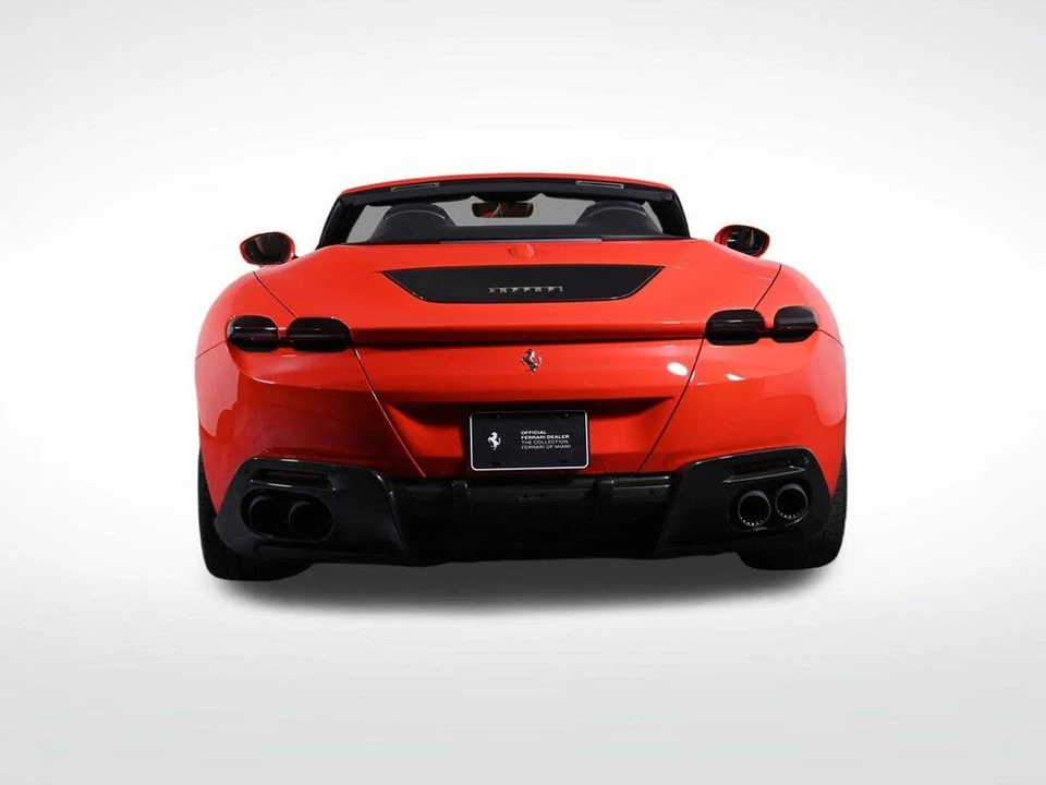 2025 Ferrari Roma Spider - Image 8 of 29