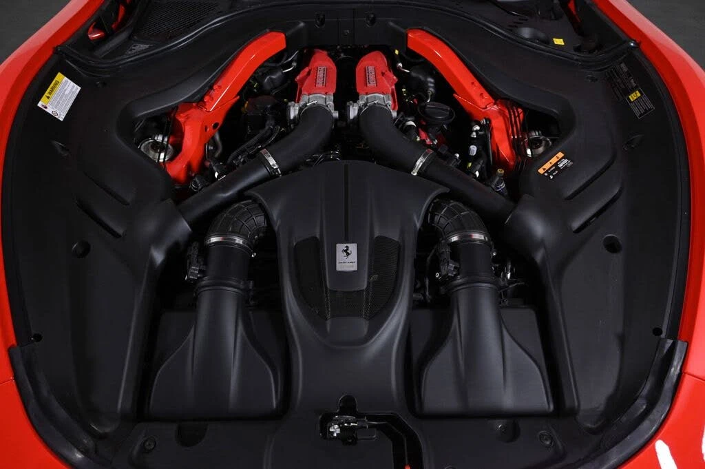 2025 Ferrari Roma Spider - Image 5 of 29