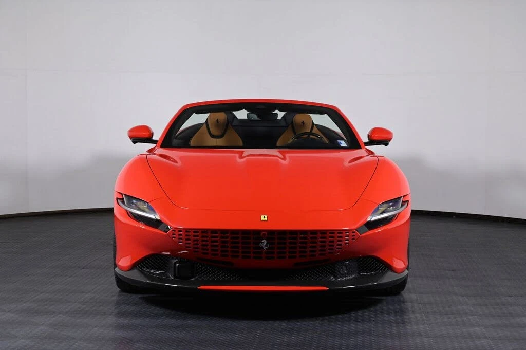 2025 Ferrari Roma Spider - Image 12 of 29