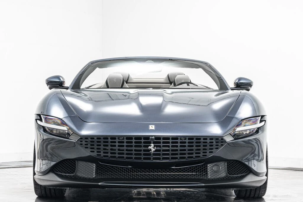 2025 Ferrari Roma Spider - Image 4 of 31