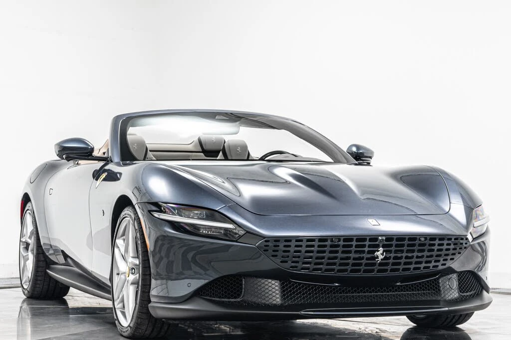 2025 Ferrari Roma Spider - Image 3 of 31