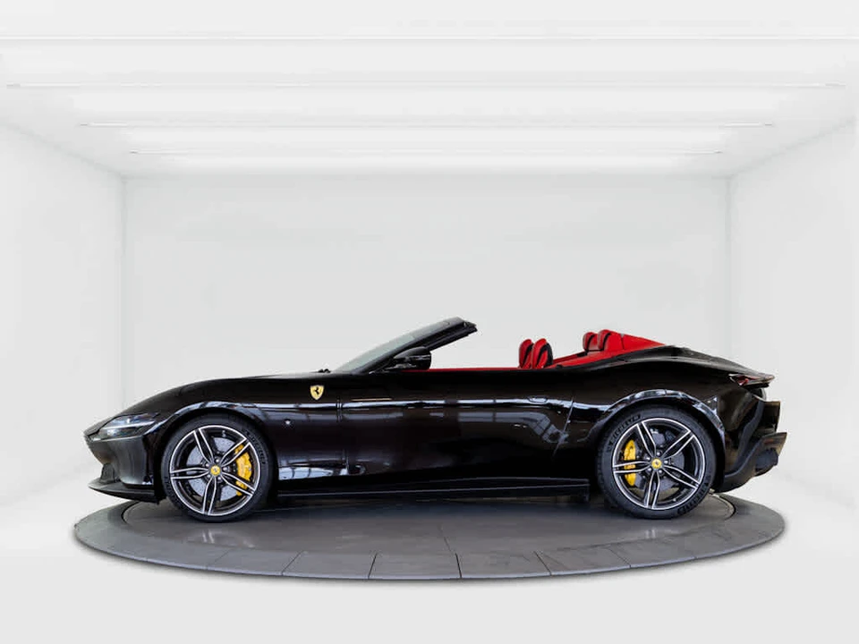2025 Ferrari Roma Spider - Image 2 of 6
