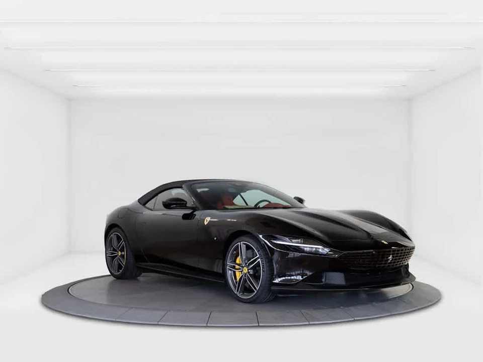 2025 Ferrari Roma Spider - Image 7 of 7