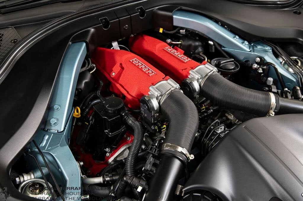 2025 Ferrari Roma Spider - Image 30 of 31