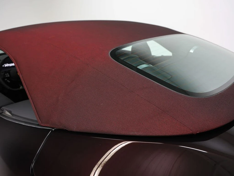2025 Ferrari Roma Spider - Image 5 of 31