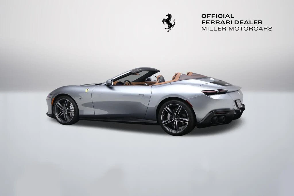 2025 Ferrari Roma Spider - Image 5 of 31