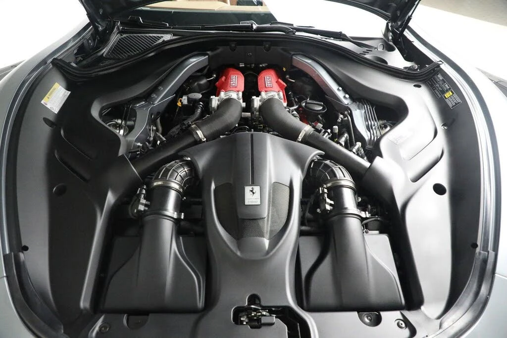2025 Ferrari Roma Spider - Image 31 of 31