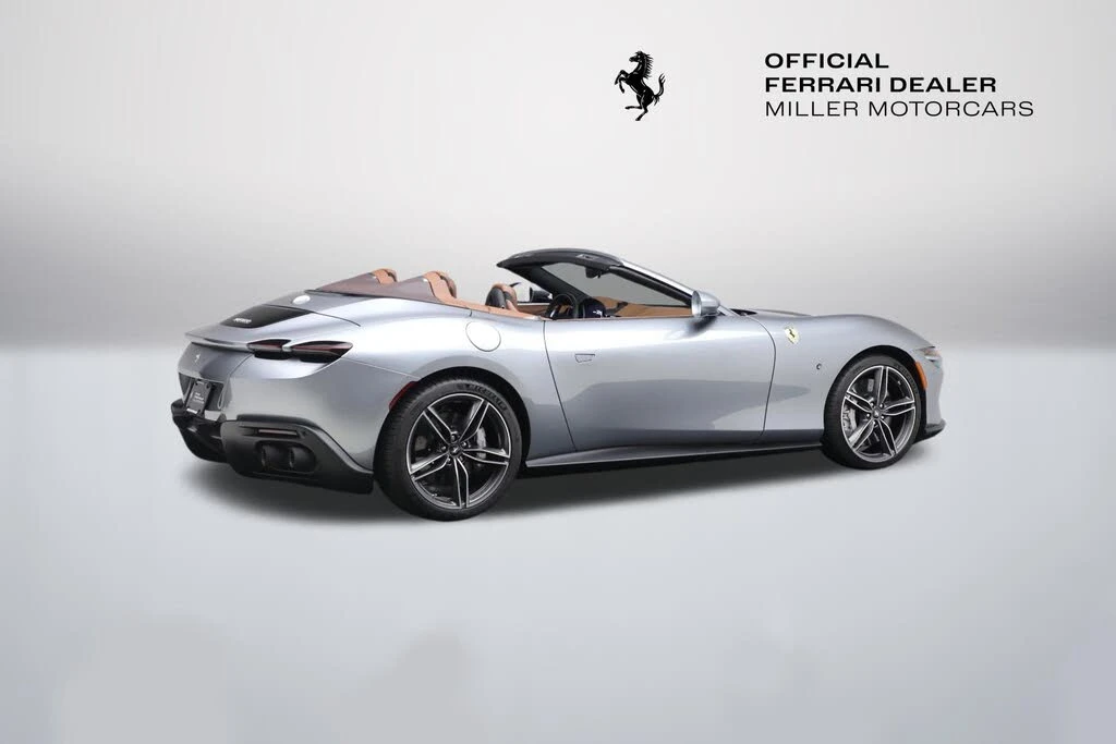 2025 Ferrari Roma Spider - Image 9 of 31
