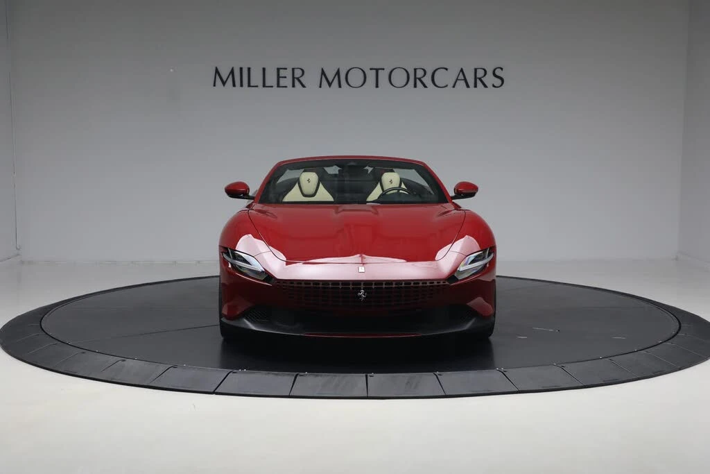 2025 Ferrari Roma Spider - Image 13 of 31