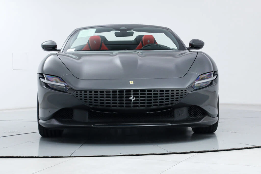 2025 Ferrari Roma Spider - Image 12 of 31