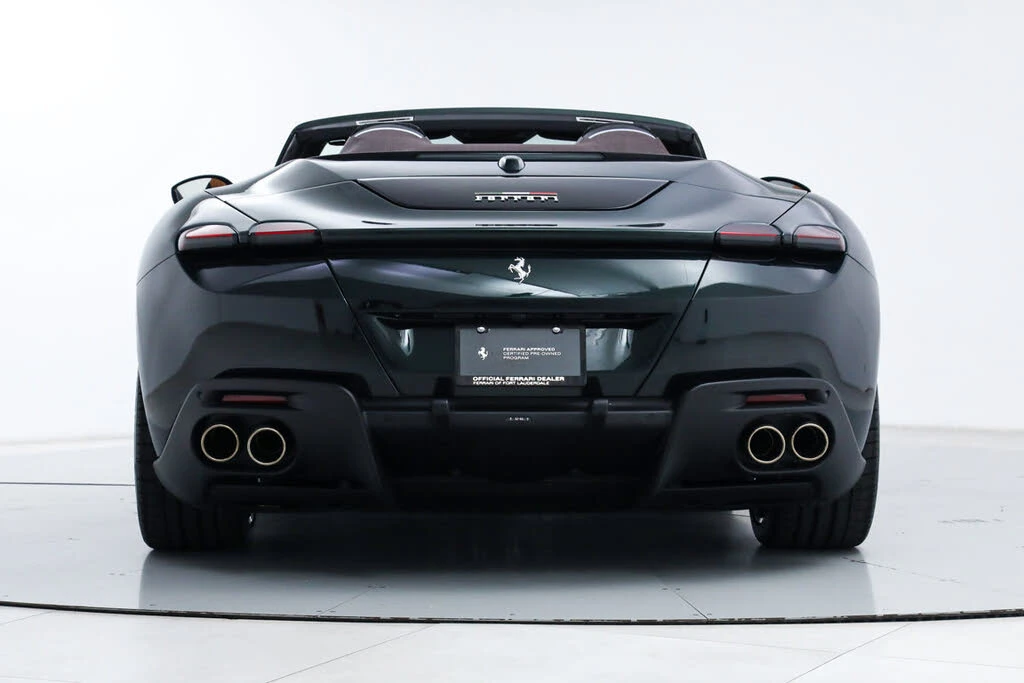 2025 Ferrari Roma Spider - Image 9 of 31